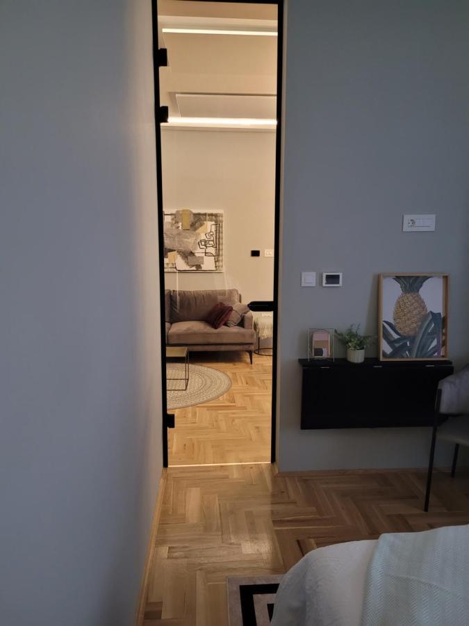 Secret Garden Apartment Загреб Экстерьер фото