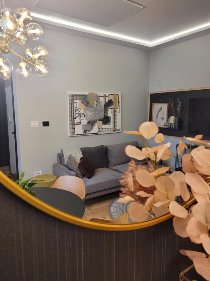 Secret Garden Apartment Загреб Экстерьер фото
