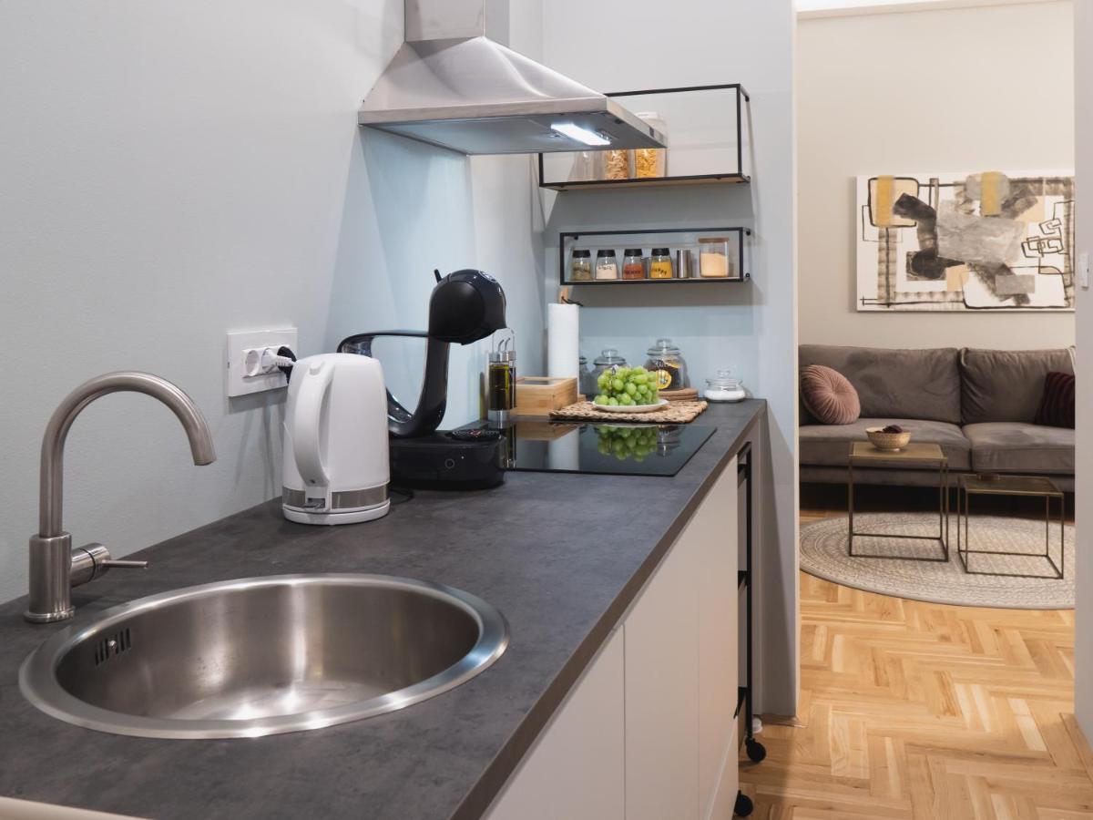 Secret Garden Apartment Загреб Экстерьер фото